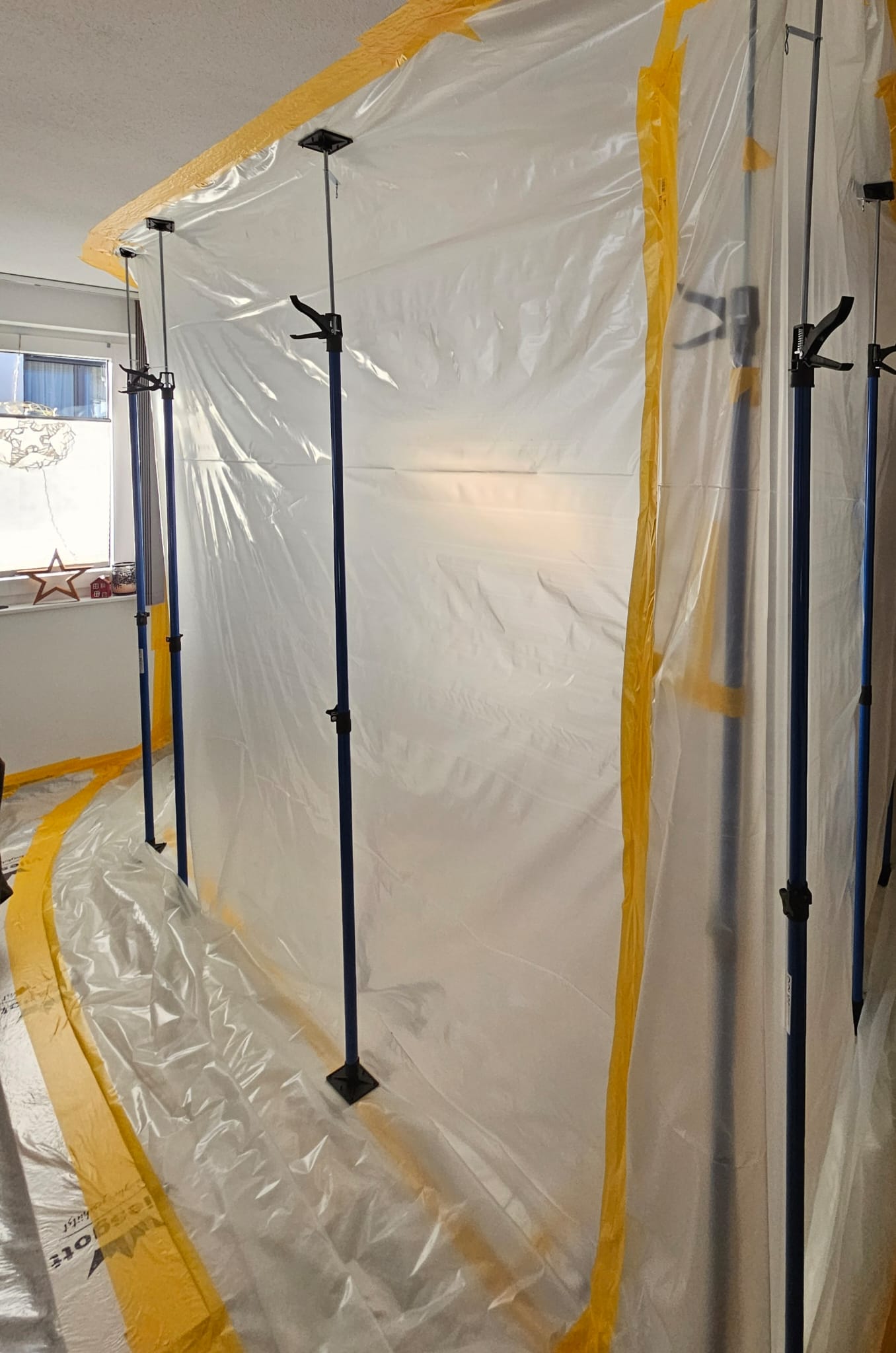 Staubschutzwand aus Folie für staubfreies Arbeiten im Innenraum